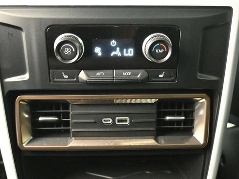 Used 2025 GMC Hummer EV 3X AWD/4WD image 22