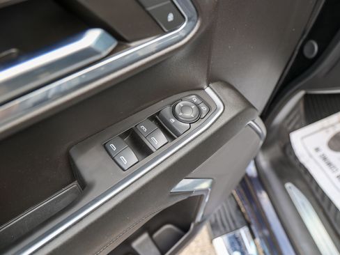 Used 2024 Chevrolet Silverado 1500 LT RWD image 34
