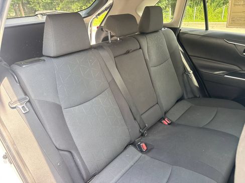 Used 2019 Toyota RAV4 XLE w/ Convenience Package FWD image 33