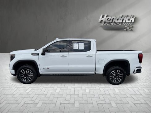 Used 2024 GMC Sierra 1500 AT4 w/ Technology Package AWD/4WD image 7