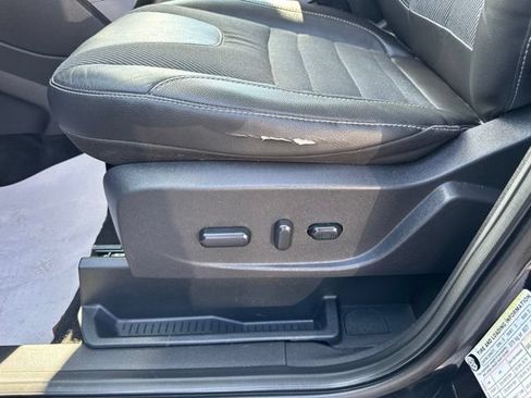 Used 2015 Ford Escape SE w/ SE Chrome Package FWD image 11