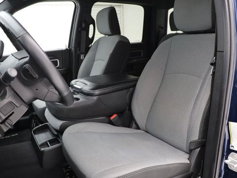 Used 2024 RAM 2500 Big Horn image 17