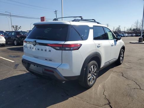 New 2026 Nissan Pathfinder SL image 7