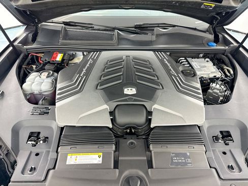 Used 2023 Lamborghini Urus S AWD/4WD image 32