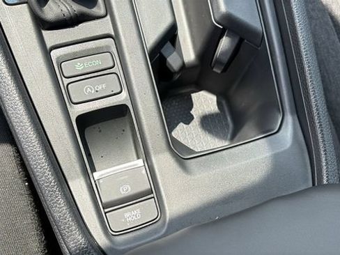 Used 2025 Honda Accord LX image 19