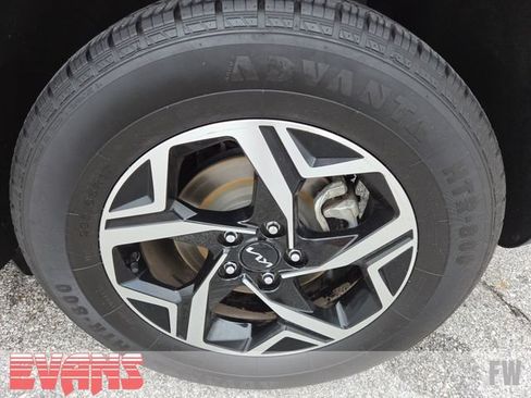 Used 2024 Kia Sportage LX AWD/4WD image 23