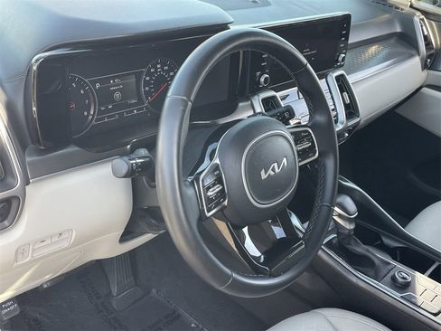 Certified 2022 Kia Sorento S image 17