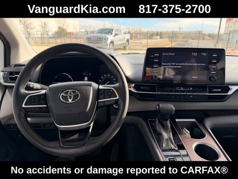 Used 2021 Toyota Sienna LE image 16