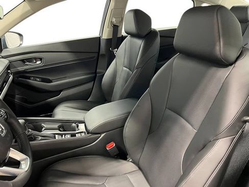 Used 2024 Honda Accord Touring image 9