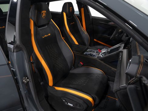 Used 2024 Lamborghini Urus Performante AWD/4WD image 67
