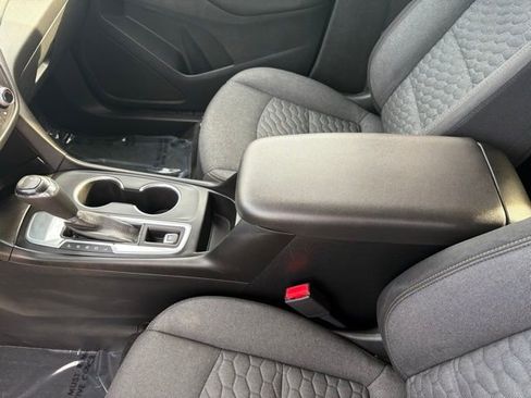 Used 2020 Chevrolet Equinox LT image 12