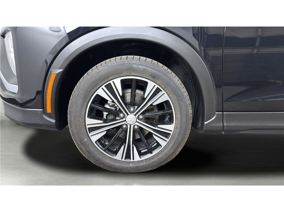 Used 2022 Mitsubishi Eclipse Cross SE FWD image 39