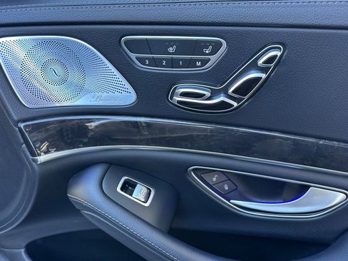 Used 2018 Mercedes-Benz S 450 Sedan image 21