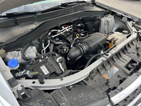 Used 2023 Ford Explorer XLT w/ Equipment Group 202A image 48