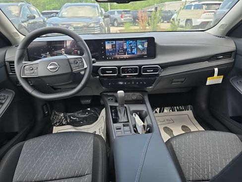 New 2026 Nissan Sentra SV w/ SV Convenience Package FWD image 10