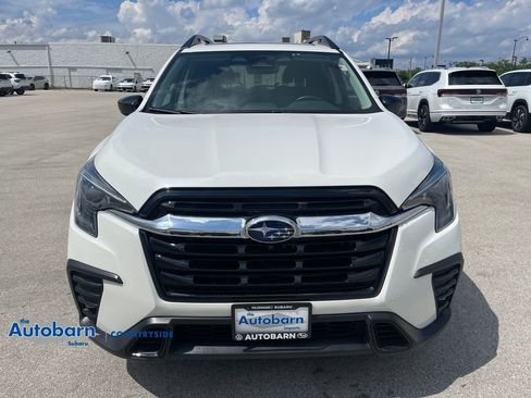 Used 2025 Subaru Ascent Limited w/ Popular Package #1 AWD/4WD image 8
