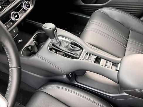New 2026 Honda HR-V EX-L image 9