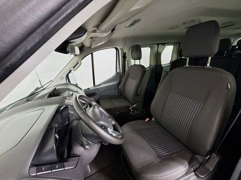 Used 2017 Ford Transit 350 XLT image 5