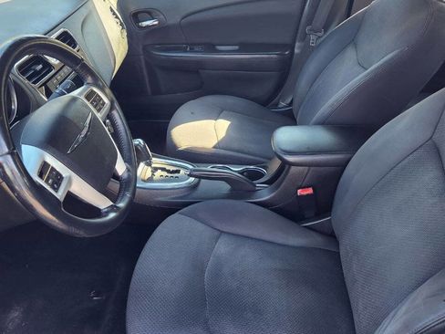 Used 2013 Chrysler 200 Touring image 5