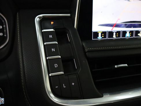 Used 2021 GMC Yukon SLT w/ SLT Premium Package image 22