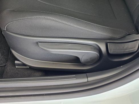 New 2026 Hyundai Elantra Hybrid FWD image 20