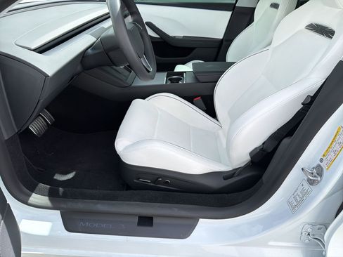 Used 2025 Tesla Model 3 Performance AWD/4WD image 4
