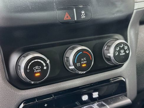 Used 2023 RAM 2500 Big Horn w/ Cold Weather Group AWD/4WD image 15