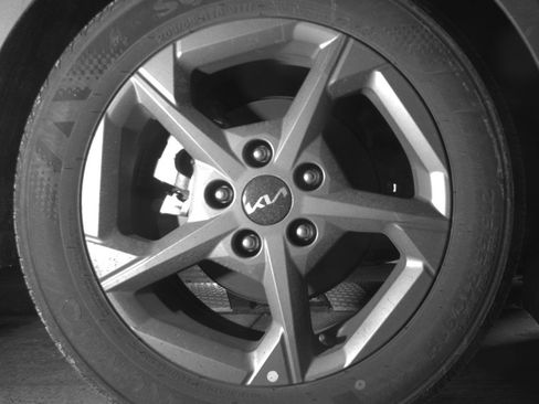 Used 2025 Kia K4 LXS image 15