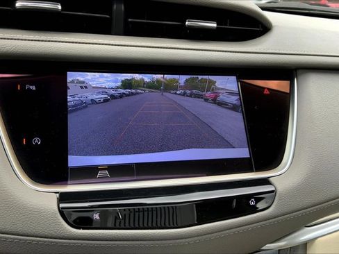 Used 2022 Cadillac XT5 Premium Luxury image 21