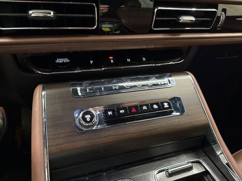 Used 2025 Lincoln Aviator Reserve w/ Jet Appearance Package AWD/4WD image 29