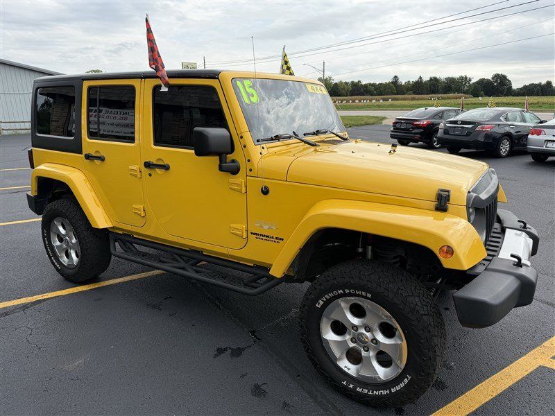 Used 2015 Jeep Wrangler Unlimited Sahara w/ Max Tow Package AWD/4WD image 3