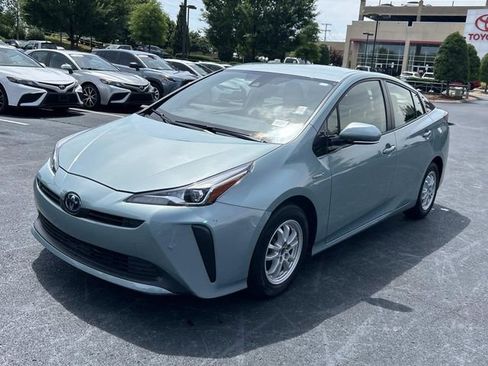 Used 2020 Toyota Prius LE FWD image 8