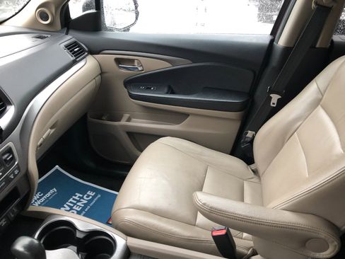 Used 2018 Honda Pilot EX image 22