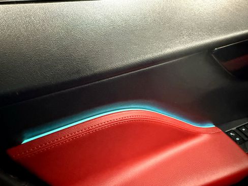 Used 2019 Jaguar F-PACE R-Sport image 27