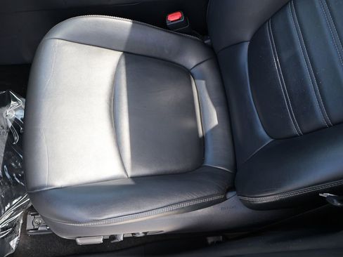 Used 2019 Toyota RAV4 Limited w/ Advanced Technology Package AWD/4WD image 29