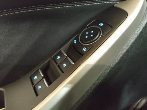 Used 2024 Ford Explorer XLT w/ Equipment Group 202A image 27