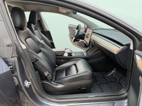 Used 2023 Tesla Model 3 Standard Range image 27