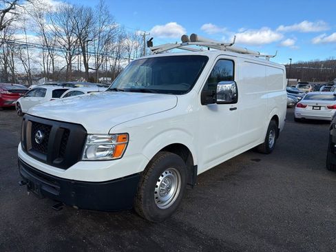 Used 2019 Nissan NV 3500 S image 1