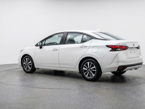 Used 2025 Nissan Versa SV FWD image 6