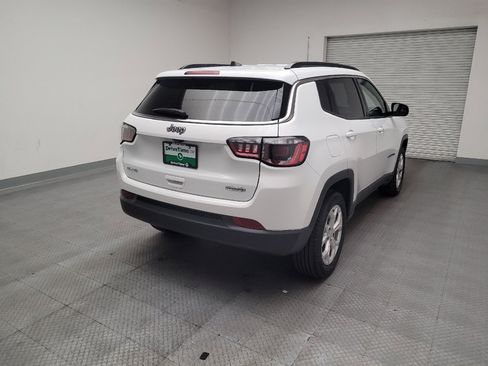 Used 2024 Jeep Compass Latitude image 7