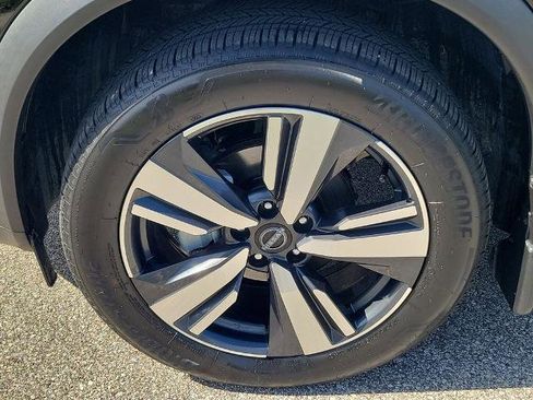 Certified 2023 Nissan Rogue SL w/ SL Premium Package image 12