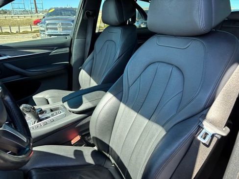 Used 2017 BMW X6 xDrive50i image 13