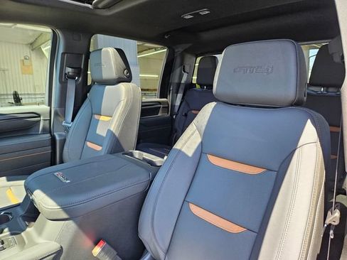 New 2026 GMC Sierra 2500 AT4 w/ Max Trailering Package AWD/4WD image 17