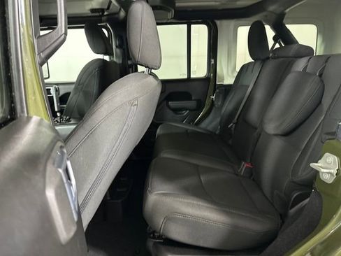 Used 2023 Jeep Wrangler Unlimited w/ Cold Weather Group image 25