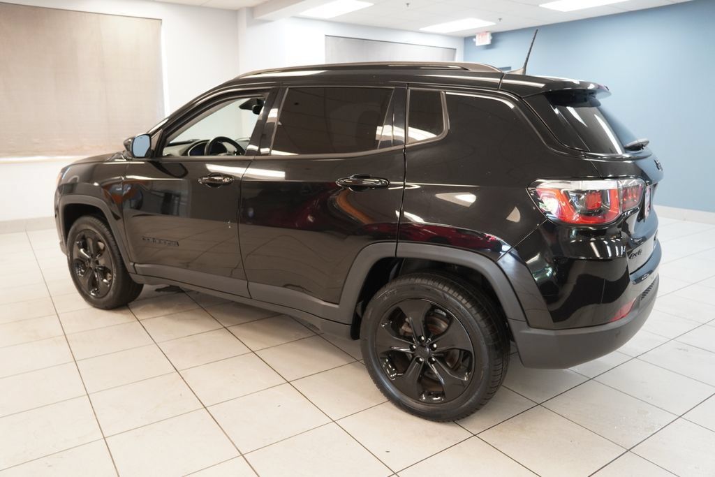 Used 2018 Jeep Compass Latitude w/ Popular Equipment Group AWD/4WD image 7