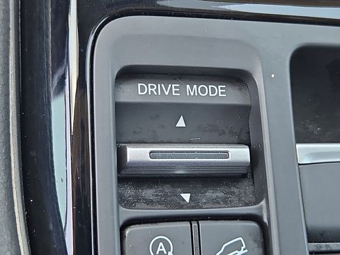 Used 2024 Honda Pilot Touring image 26