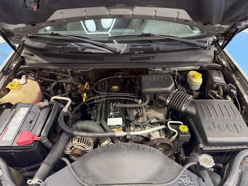 Used 2001 Jeep Grand Cherokee Laredo image 51