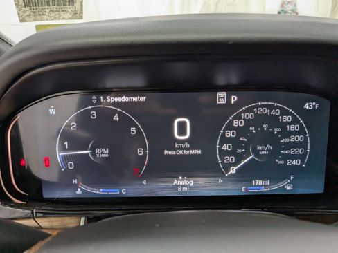 New 2025 Jeep Grand Wagoneer L Series III image 11