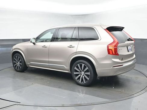Used 2023 Volvo XC90 B6 Plus image 6
