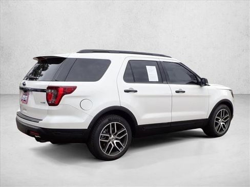 Used 2018 Ford Explorer Sport w/ Equipment Group 401A AWD/4WD image 4